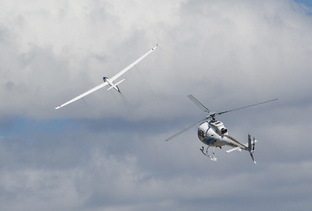 Helikoptery były mniej zwrotnie od szybowców.