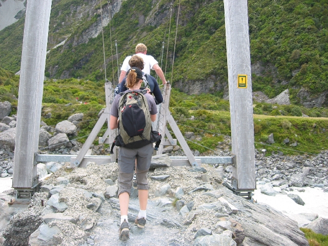 Międzynarodowa wycieczka z lotniska na lodowiec pod Mt Cook.